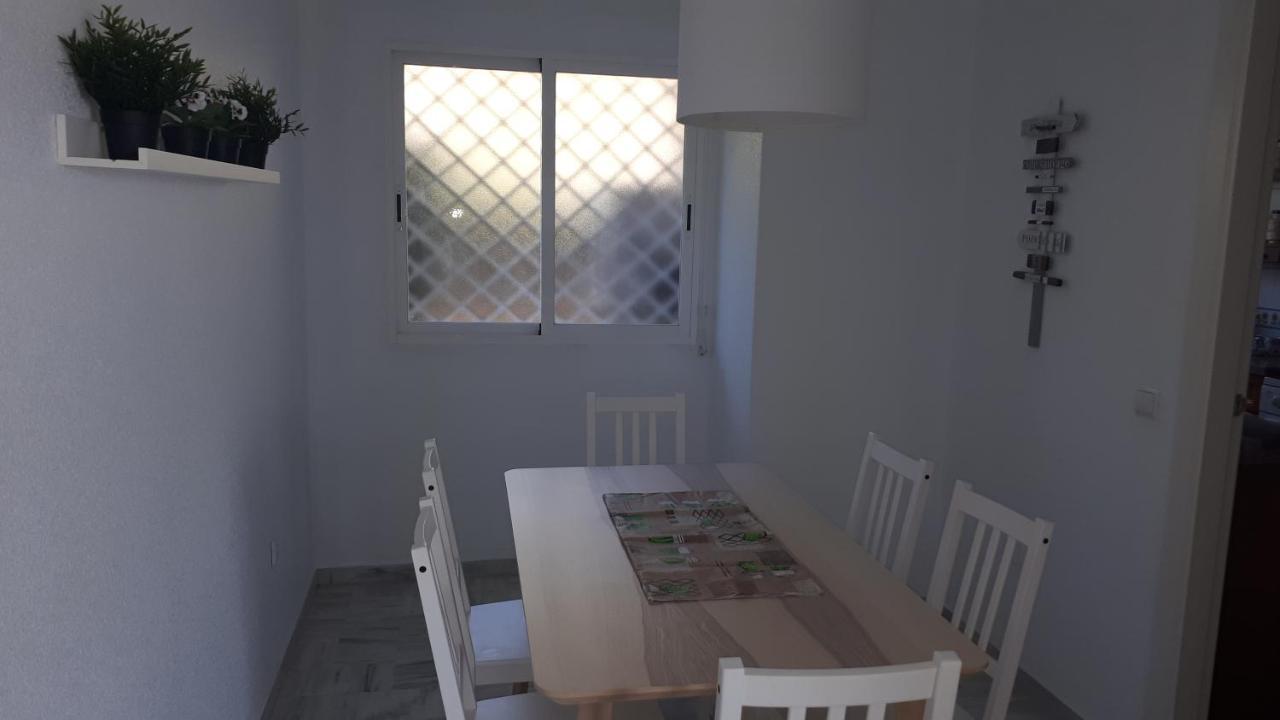 Apartment In Costa Del Sol With Large Terrace For 9 People Rincón de la Victoria Eksteriør billede