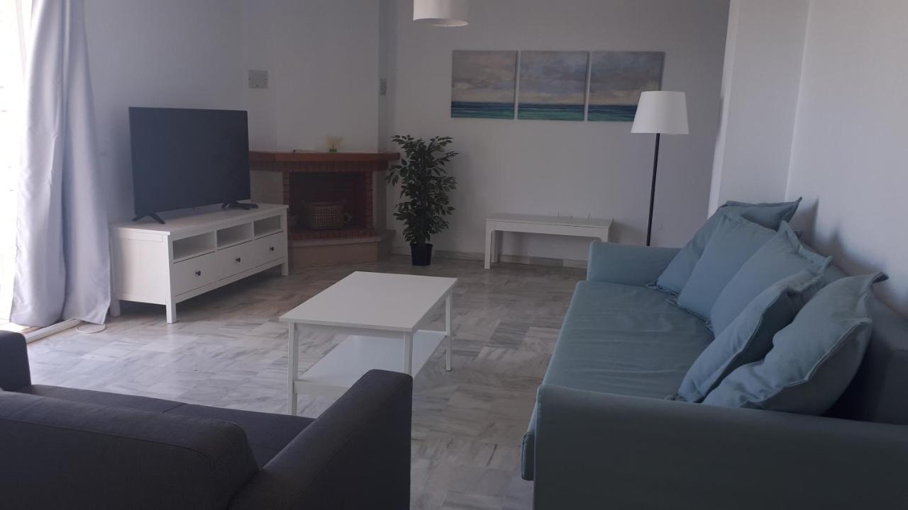 Apartment In Costa Del Sol With Large Terrace For 9 People Rincón de la Victoria Eksteriør billede