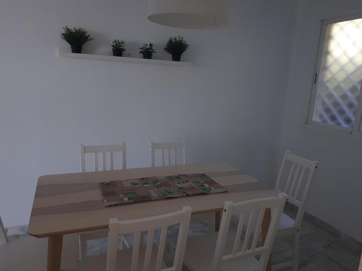 Apartment In Costa Del Sol With Large Terrace For 9 People Rincón de la Victoria Eksteriør billede