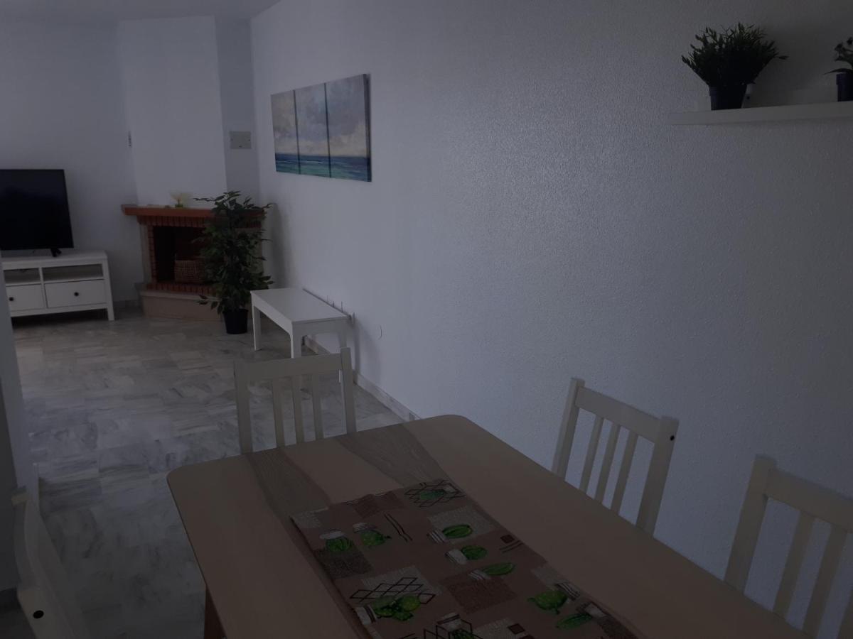 Apartment In Costa Del Sol With Large Terrace For 9 People Rincón de la Victoria Eksteriør billede