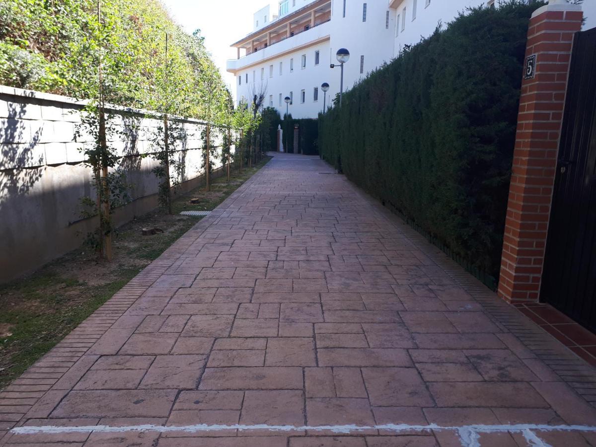 Apartment In Costa Del Sol With Large Terrace For 9 People Rincón de la Victoria Eksteriør billede