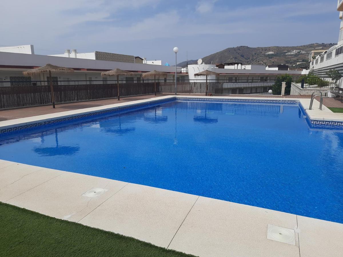 Apartment In Costa Del Sol With Large Terrace For 9 People Rincón de la Victoria Eksteriør billede